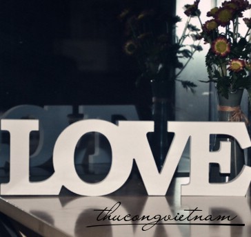 Chữ LOVE foam cứng 10ly